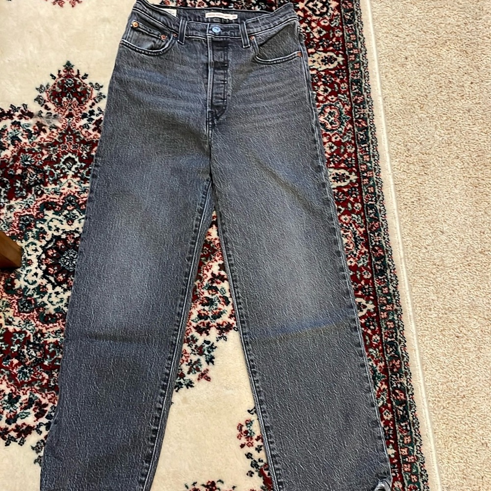 Levi’s Ribcage Straight Ankle Jeans